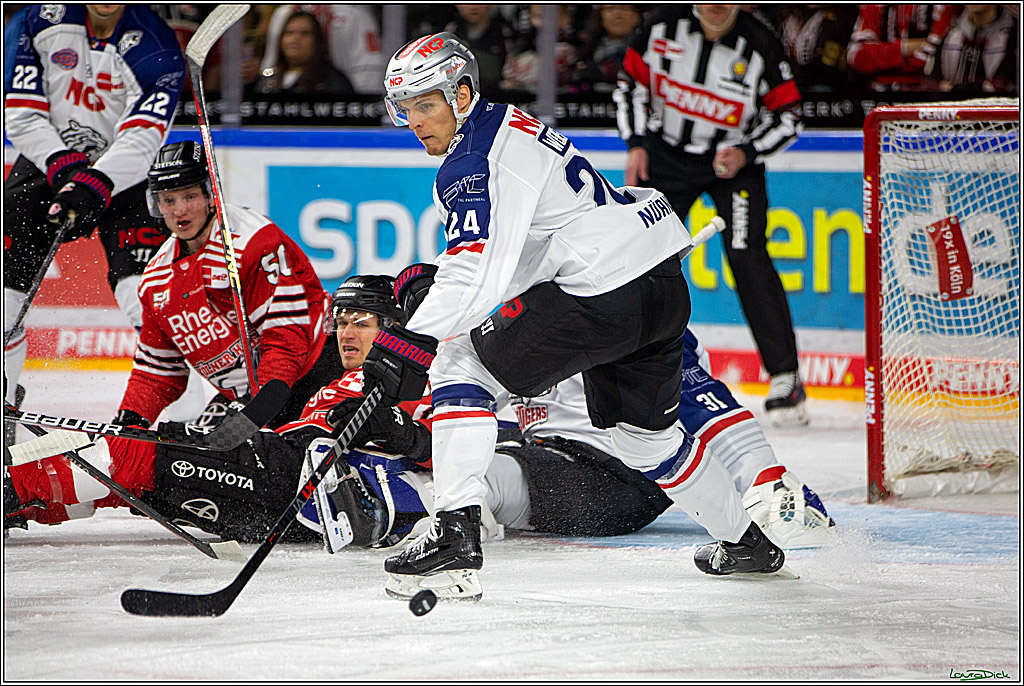 PENNY DEL; Koelner Haie- Nuernberger Ice Tigers; Koeln, 18.11.2022